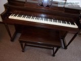 Cable Nelson Spinet Piano