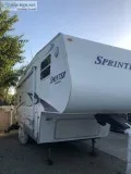 Good condition 2005 26 ft. Keystone Sprinter wslide