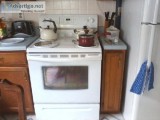 WHITE FRIGIDAIRE RANGE-SELF CLEANING-VERY GOOD CONDITION