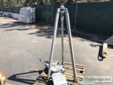 IKAR CABLE HOIST WITH TRIPOD