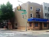 Commercial Mixed use building for sale