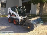 2007 Bobcat S185 Skid Steer Loader with Bucket Blade and Sweeper