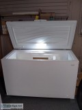 FREEZERS AND GLASS DRINK COOLER
