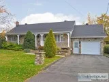 Belle maison bien entretenue sur grand terrain Coteau-du-Lac