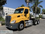 2013 Freightliner Cascadia Single Rear Axle Day Cab DD13 450HP  