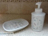 CERAMIC SOAP DISH and LOTION DESPENSER SET