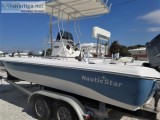 Nautic Star 2200 Bay