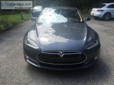 Priced to sell asap. 2013 Tesla Model S P85