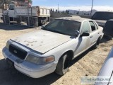 2002 FORD CROWN VICTORIA SEDAN