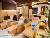 Find the Best hotel with swimming pool in Delhi India