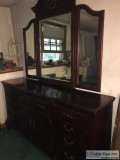DRESSER