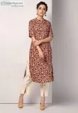 Dons the Ethnic Wear to Set Fashion Trends for Occasions
