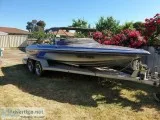 SKI BOAT