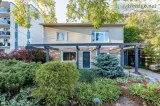 Great livework set up in this unique property