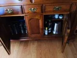 Hutch - elegant pristine condition