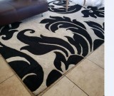 BLACK AND WHITE CONTEMPORARY WOOL RUG