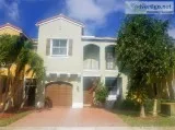 FOR RENT Very Beautiful 42.5 townhouse in &quotSorrento&quot