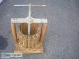 1900 s Table Top Fruit Press.......T- Handle turn crank...in rou