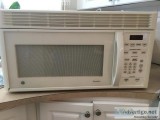 Ge Spacemaker microwave oven