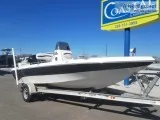2005 Nautic Star 1900 Bay