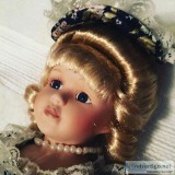 CLASSY Collector DOLL