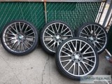 Bmw 750 x drive (4) 20inch rims complete with pirelli pzero tire