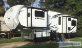 Like new 2018 35 ft. Outdoors RV Glacier Peak w3 slides