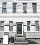 ID  1369404 Sunny and Spacious Apartment