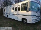 1997 Yellowstone Motor home.... whole for parts only