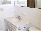 women wanted for house 1 bedroom with private bathroom tub showe