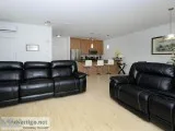 Grand condo avec 2 garages 1575 pc Vaudreuil Est