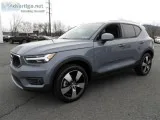 2020 Volvo XC40 Momentum