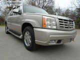 2004 Cadillac Escalade EXT  AWD 4dr Crew Cab