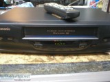 PANASONIC VCR 4-HEADS HI-FI-STEREO WORKS GREAT