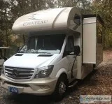 Like new 2017 24 ft. Thor Chateau 24HL w2 slides