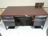 Brand new desk