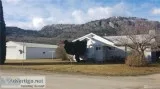 Nestled On USCanadian Border