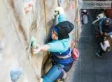 Get Climbing Clothing and Gears from HoldBreaker