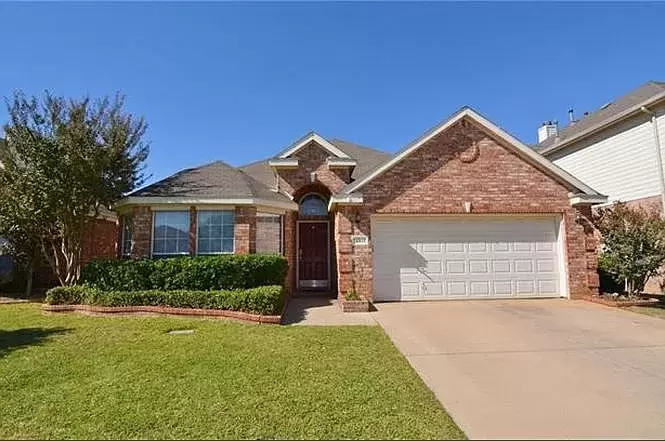 3 beds 2 baths single family home for rent in Euless TX 76040