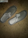 Selling new breathable shoesGray and white