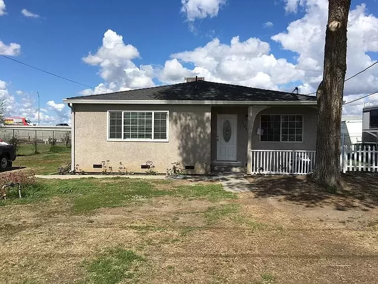 4 beds 2 baths single family home for rent in Tracy CA 95376