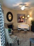 2br - 1045ft2 - Responsive On-site Maintenance Team Tiled Entryw