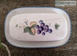 Savoir Vivre Luscious JJ017 Covered Butter Dish White with Berry