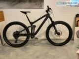 2020 Trek Slash full suspension mountain bike large Carbon wheel