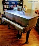 BEAUTIFUL VOSE and SONS BABY GRAND EXCELLENT COND