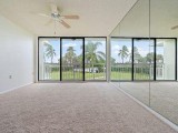 PERFECT LOCATION - Close to Downtown West Palm Beach shops resta