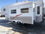 2007 Zinger 27 Foot 5 Th wheel By Crossroads With Large Slide Ou