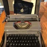 1940s hardcase Universal typewriter