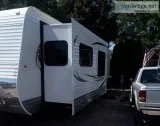 Like New 2018 HY-LINE Premier 35 wslide