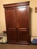 Solid Wood TV Cabinet
